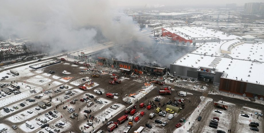 Пожар в ТРЦ "Мега Химки"