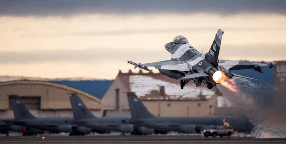 F-16, истребители, самолет, боевая авиация, военная помощь