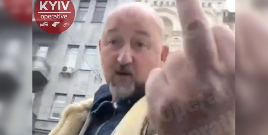 автогонщик, конфликт на дороге,