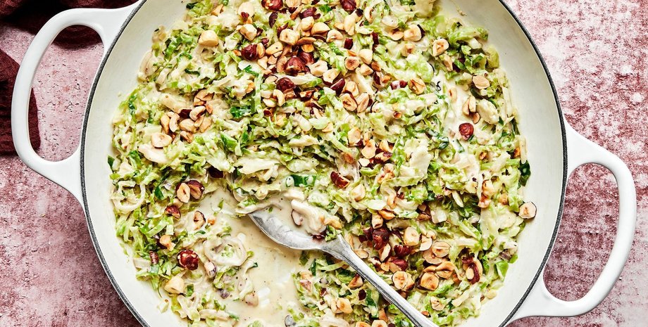 брюссельская капуста, сковорода, ложка, блюдо, еда