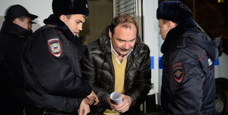 Арест Юрия Жукова / Фото: КоммерсантЪ