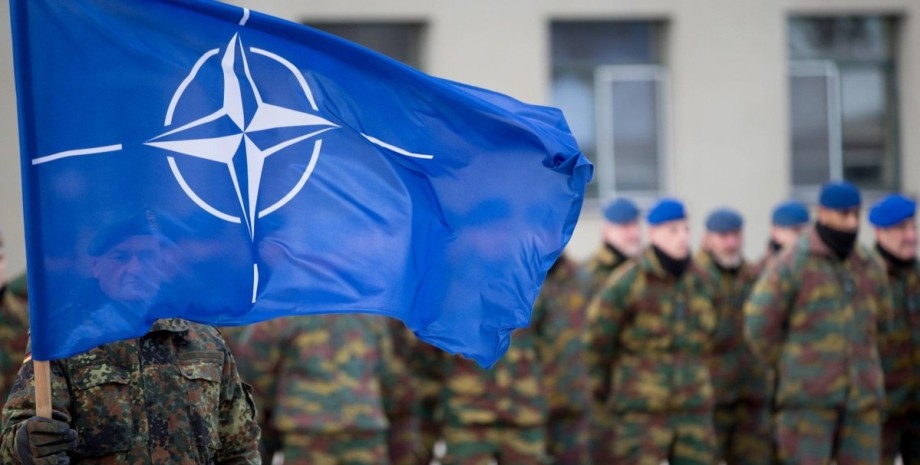 НАТО, прапор НАТО, війська НАТО