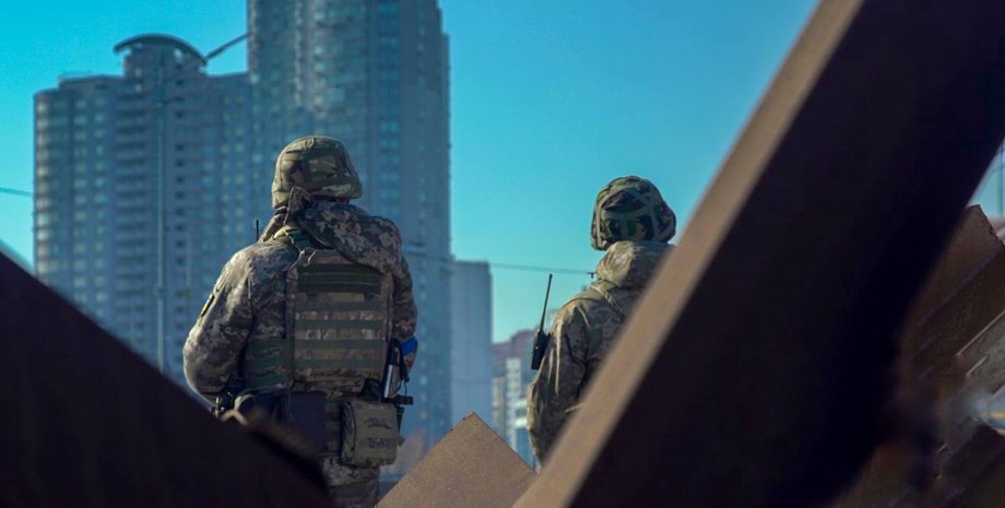 Уклонисты, блокпост, выдача повесток, Киев, война РФ против Украины, мобилизация