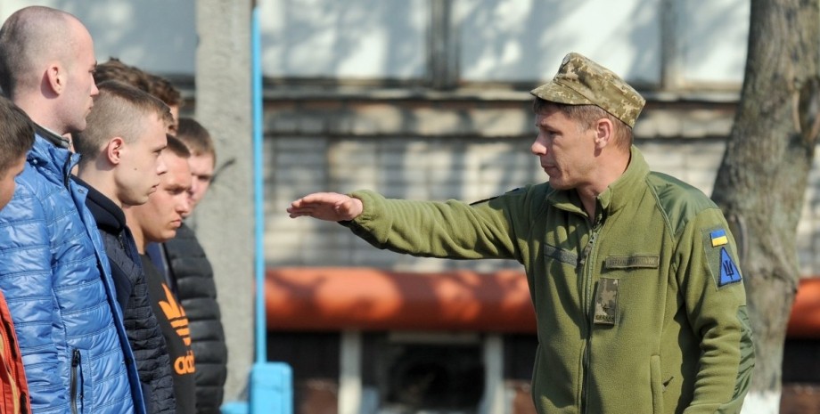 мобилизация в Украине, мобилизованные, призывники, украинский военный