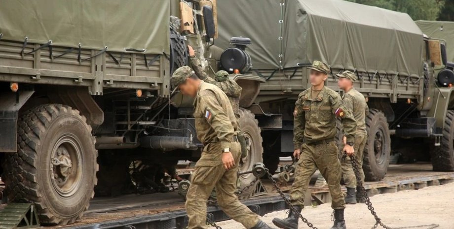 Росіяни та білоруси планують провести серію військових навчань восени 2025 року, це тривожить Україну, Польщу та Балтію, розповіли аналітики Defence24