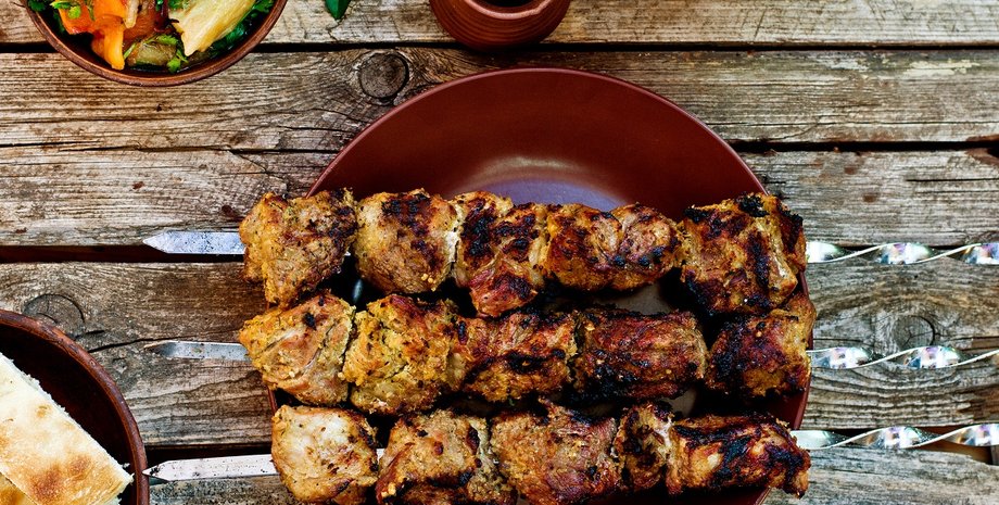 Свинячий шашлик, шашлик маринад, маринад для шашлику, рецепт маринаду для шашлику