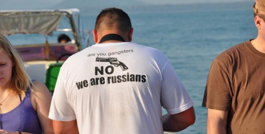 українка в лікарні, українок побили у парижі, у парижі побили українок