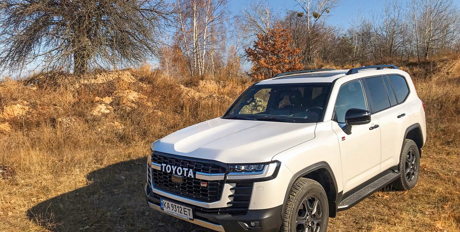екстер'єр Toyota Land Cruiser 300 GR Sport, зовнішність та розмір Тойота Ленд Крузер 300, Toyota land cruiser 300 gr sport фото