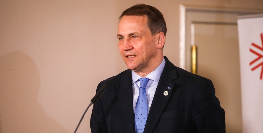 Сікорський заявив, що у випадку поразки України, Польща стане наступною ціллю Москви