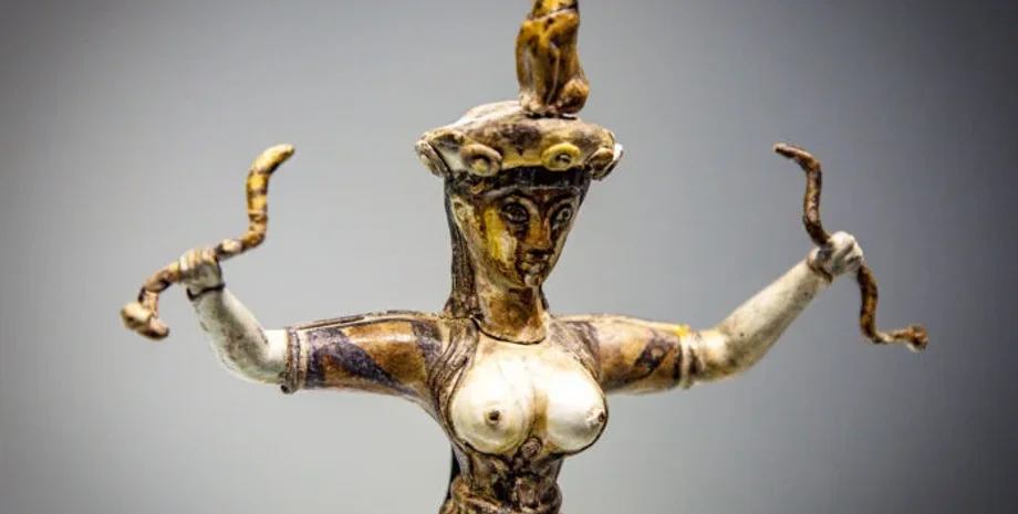 ученые, археология, Крит, женщины, роль, картина, изображение, матриархат, влияние, сила, статуэтка, свобода, одежда, мужчины, богиня, минойцы, жрица, украшение, маргинализация, менструация