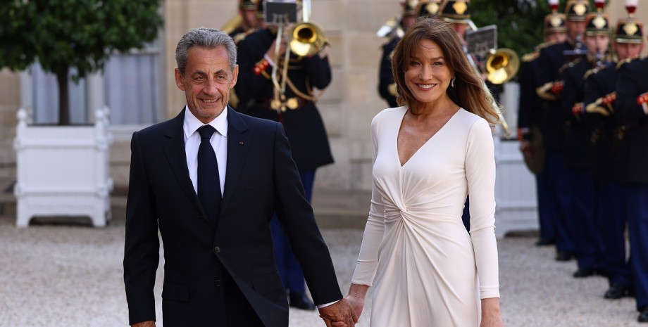 Карла Бруні та Ніколя Саркозі ніколя саркозі, карла Бруні, муаммар каддафі, суд