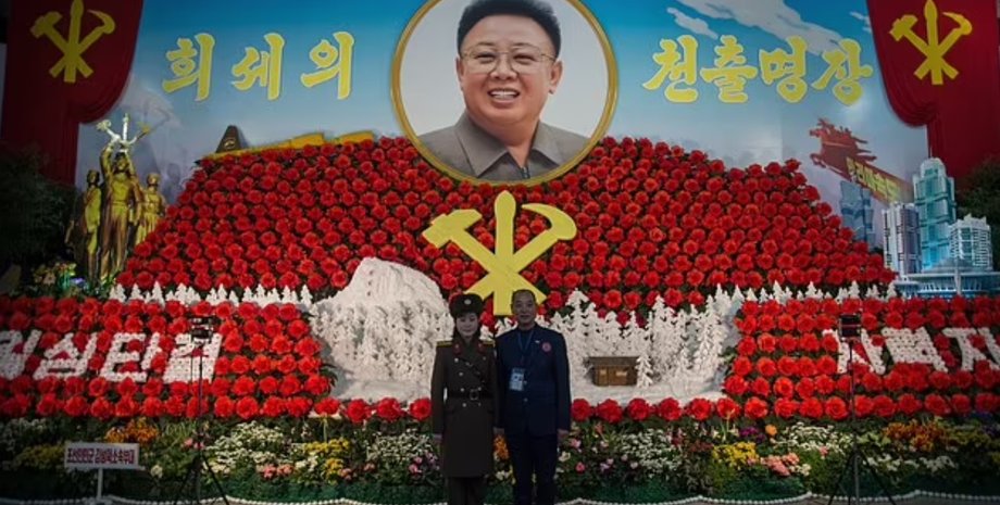 КНДР, Северная Корея, садовники Северной Кореи, Ким Чен Ын, трудовые лагеря КНДР, красные бегонии