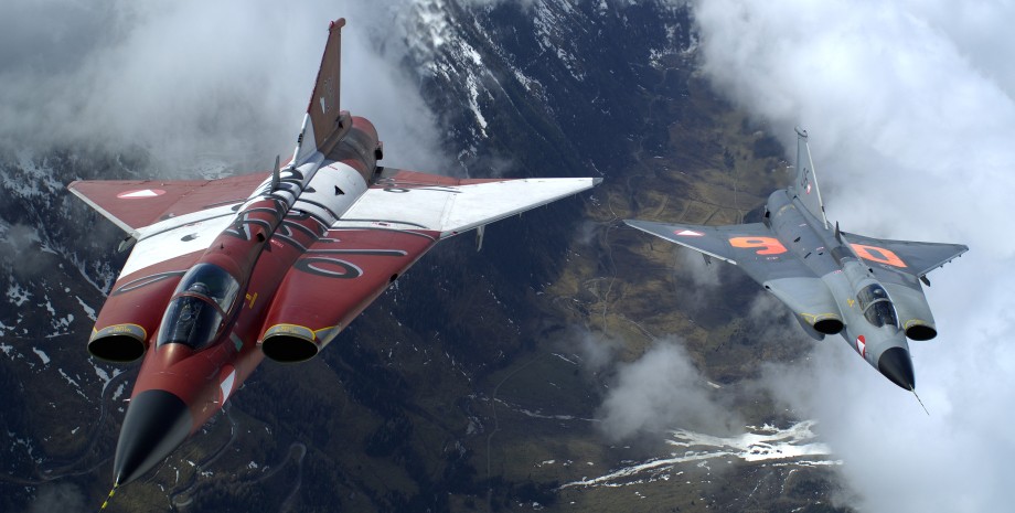 истребитель Saab 35 Draken, легендарный самолет, история самолета, история авиации, Saab 35 Draken, история самолета Saab 35 Draken, маневр кобра,