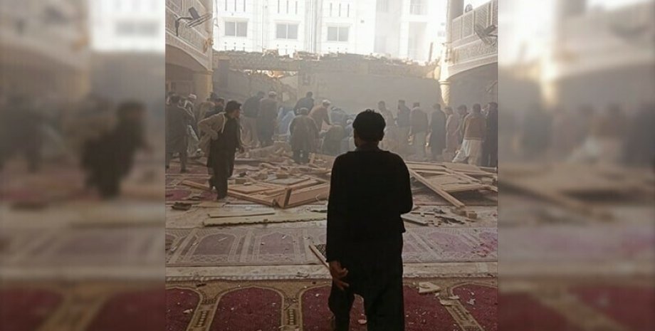 взрыв в мечети пакистана