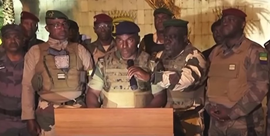 Габонские военные, военные Габона, путч в Габоне, военный переворот в Габоне