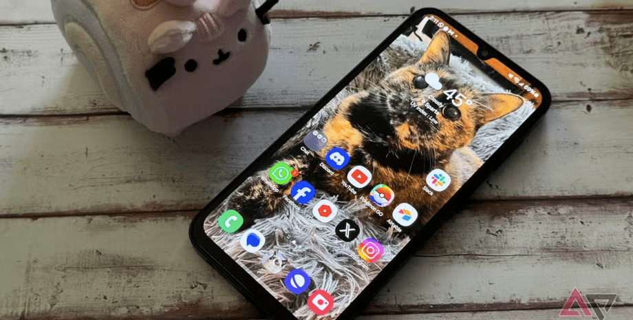 Смартфон с разъемом для наушников