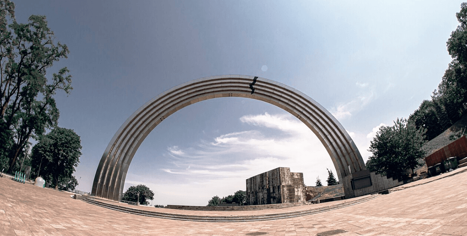 декоммунизация, дерусификация, исторические памятники, новый концепт, переосмысление пространства, КГВА