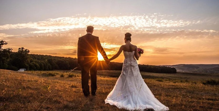 невеста свадьба свадьба конфликт "Это не ваша свадьба": семья жениха устроила скандал из-за костюмов и гостей