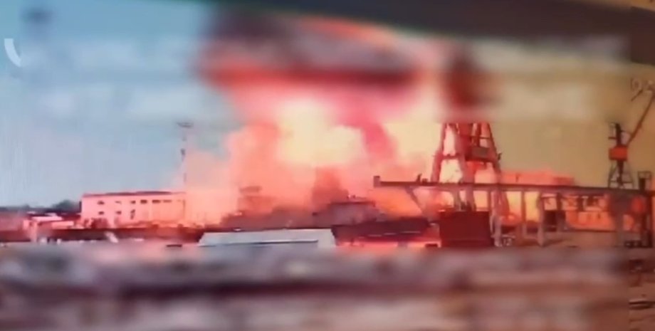 Аскольд, российский корабль, уничтожение, взрыв, момент удара