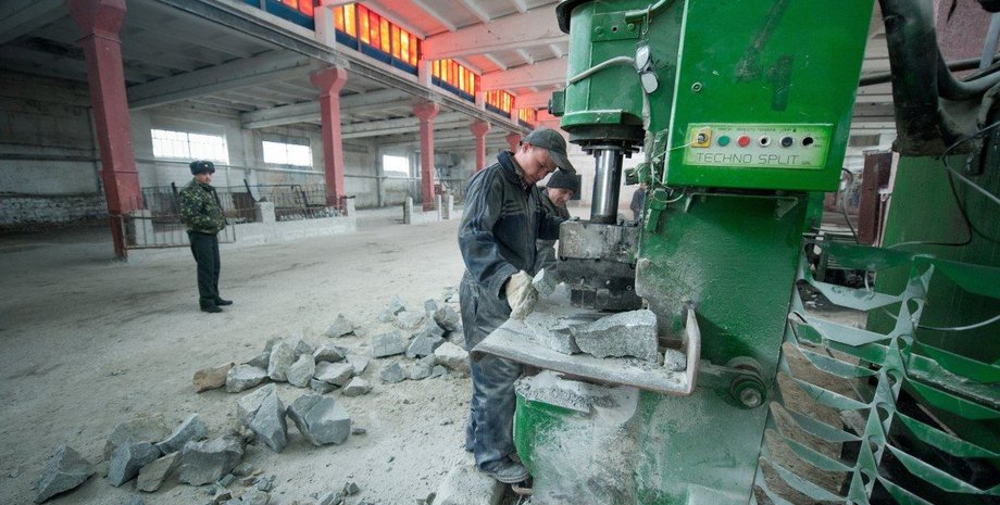 В'язниця, ув'язнені, виробництво, Україна