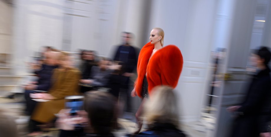 показ Yves Saint Laurent