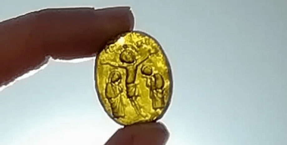 археологи знайшли скляний артефакт