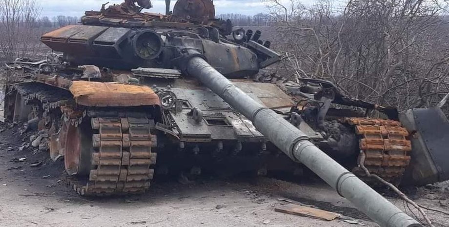 Танк Т-72Б3М ЗС РФ, російський танк, танк РФ, захист танка РФ, удар дрона по танку РФ, FPV-дрони ЗСУ поти танка РФ