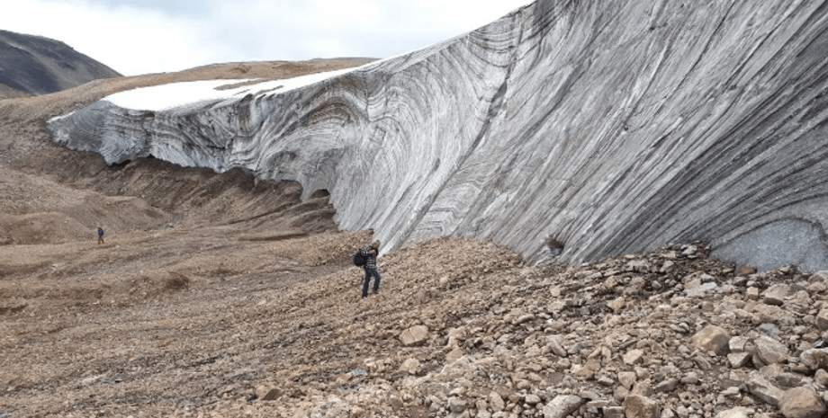 стародавня гірничодобувна діяльність, легкопсувні артефакти, археологія льодовикового періоду, обсидіанові кар'єри, північ Британської Колумбії, древні люди