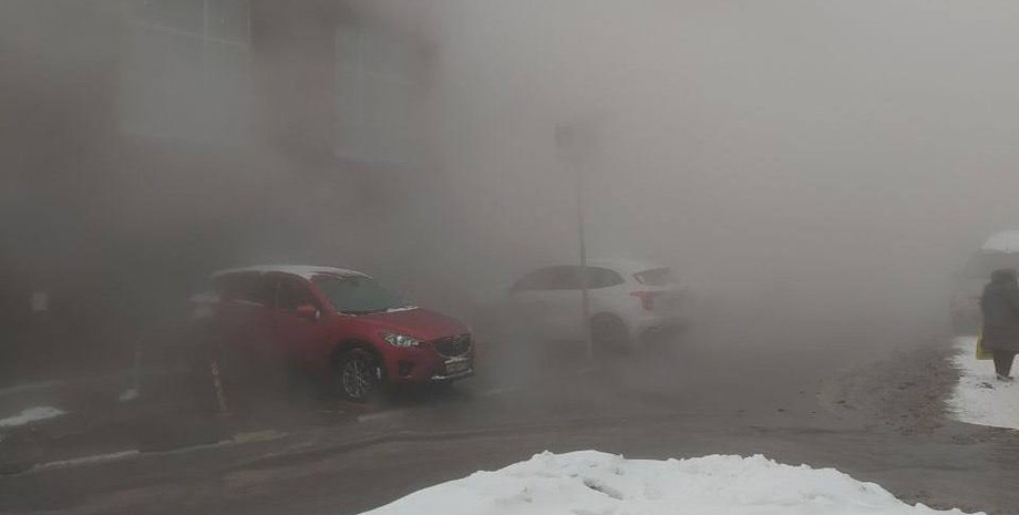 Нижний Новгород, Россия, прорыв трубы