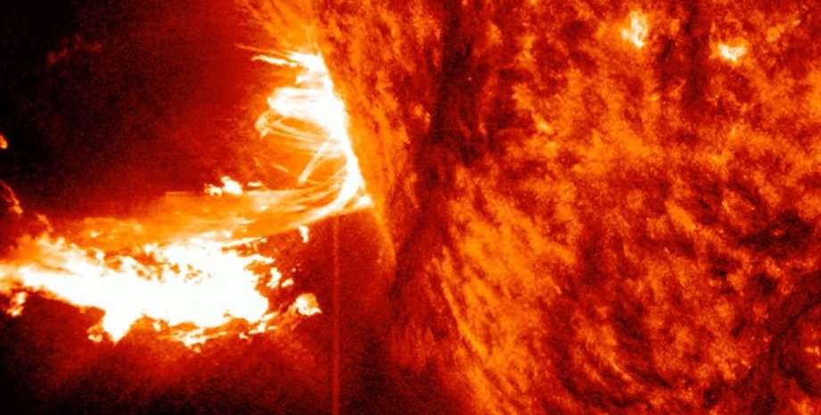 сонце сонце, корональна маса, магнітні бурі