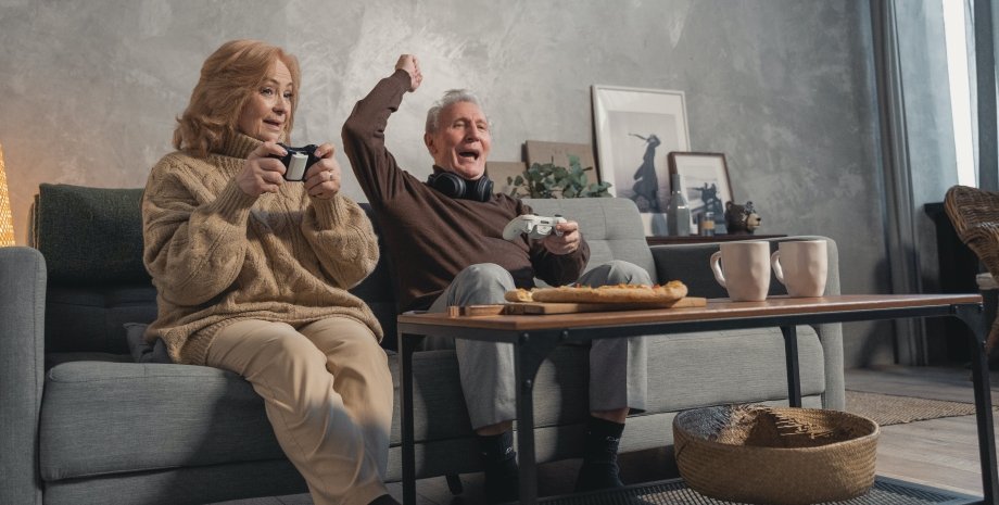 Пенсия в Украине Пенсионеры, пенсия, бабушка, дедушка