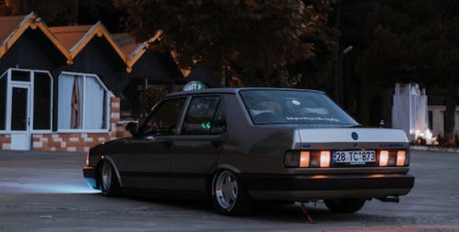 Хлопчик потрапив в аварію, знайшов батьків, пропав безвісти, 12 років шукали сина, жив на вулиці, харчувався їжею з баків