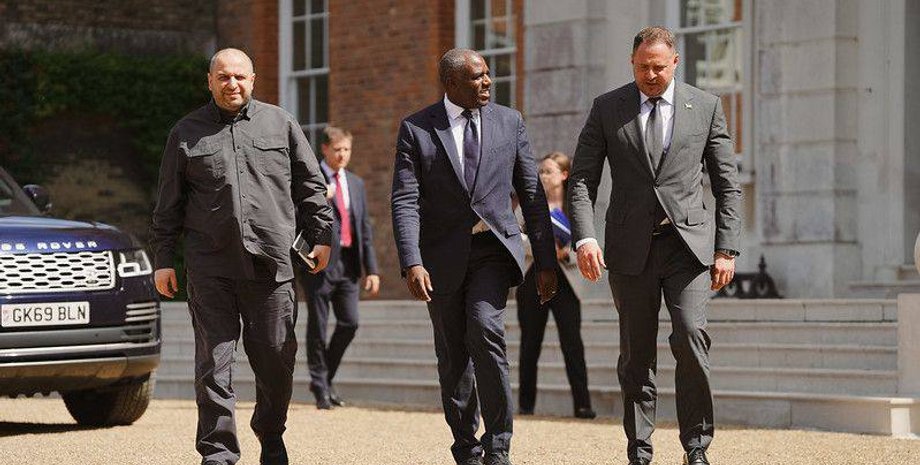 Єрмак заявив, що припинення вогню повинно відбутись без визнання окупації