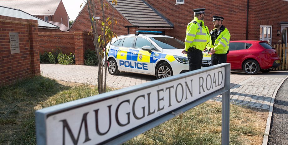 Полиция на месте отравления, Солсбери, "Александр Петров" и "Руслан Боширов"