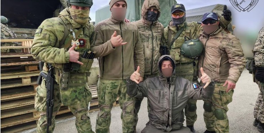 ЧВК "Аксеновцы", армия аксенова, частная армия в крыму