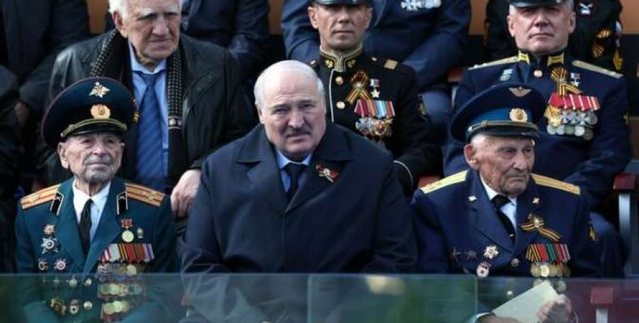 Александр Лукашенко, парад, москва, самочувствие, здоровье