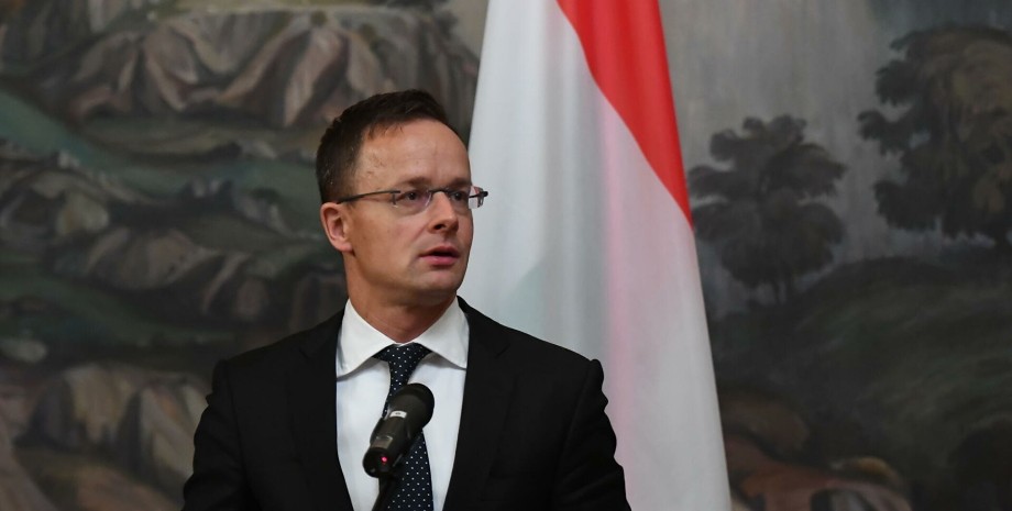 Петер Сіярто, МЗС Угорщини, міністр закордонних справ, OTP Bank, війна в Україні