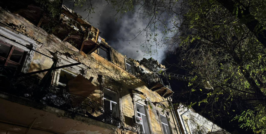 Разрушенный дом в Одессе Разрушенный дом в Одессе
