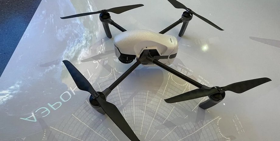 Дрон Шершень