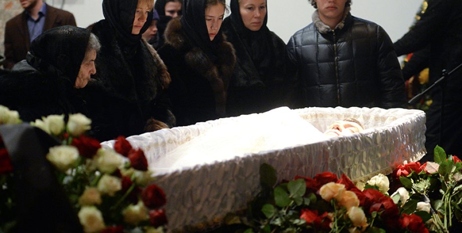 У гроба Бориса Немцова / Фото: "РБК"