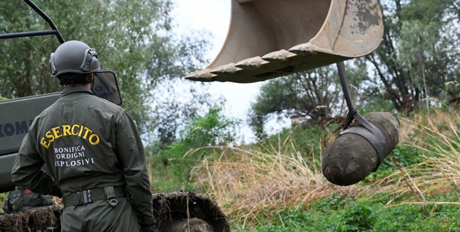 бомба, Италия, Вторая мировая война