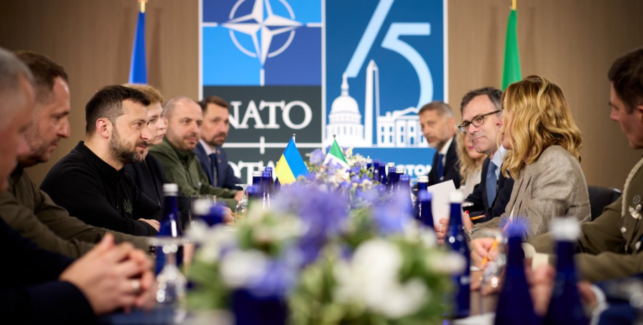 Президент України Володимир Зеленський, Зеленський саміт НАТО, Зеленський війна РФ, Зеленський НАТО, НАТО Україна, вступ України до НАТО