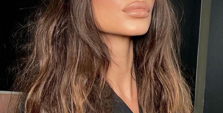 Эмили Ратаковски, модель, прическа