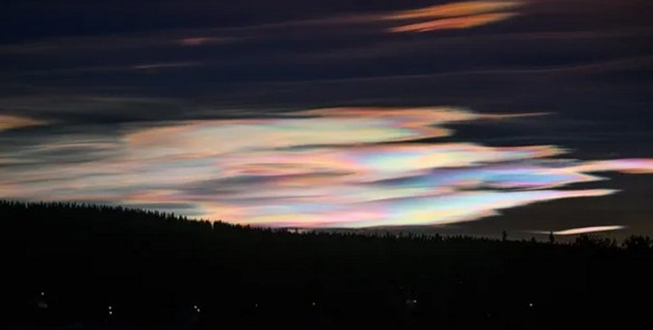 Перламутровые облака