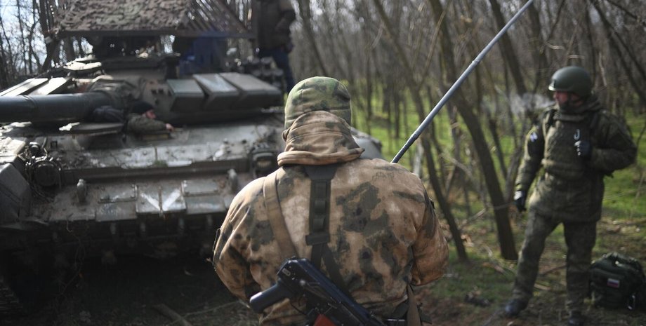 Бойцы ВС РФ на поле боя фото