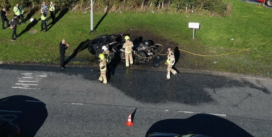 згорів макларен, McLaren Artura, суперкар McLaren, згорів суперкар