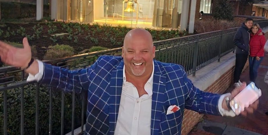 Генеральный директор финансовой компании из США признался в организации финансовой пирамиды на сотни миллионов долларов