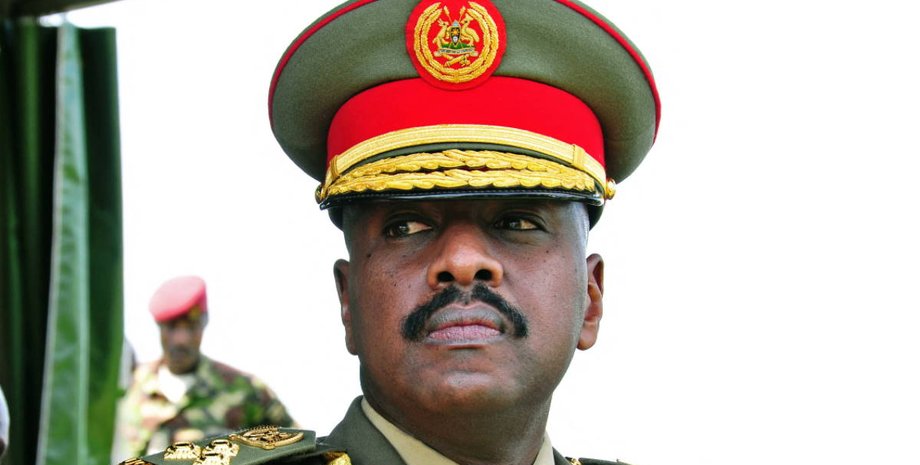 Йовери Мусевени, фото