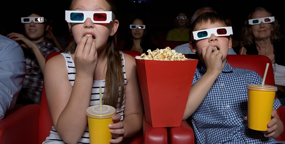 снеки в кинотеатрах, еда в кинотеатрах, что нельзя есть в кинотеатрах, попкорн в кинотеатре