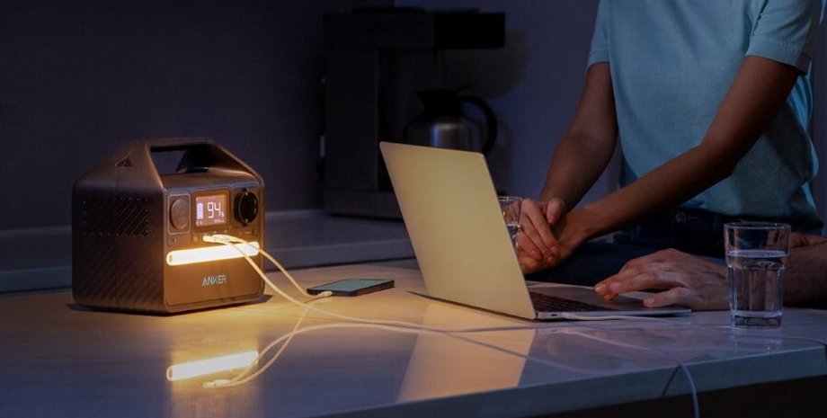 Зарядная станция Anker 521 PowerHouse при выключениях света